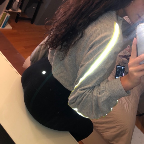 Sweater with neon stripes - Picture 3 of 5